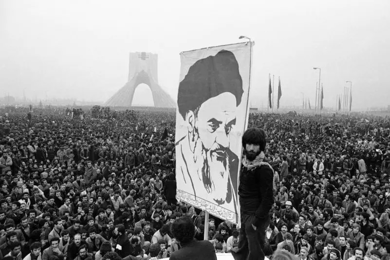 انقلاب اسلامی ایران، معادلات بینالمللی را متحول ساخت